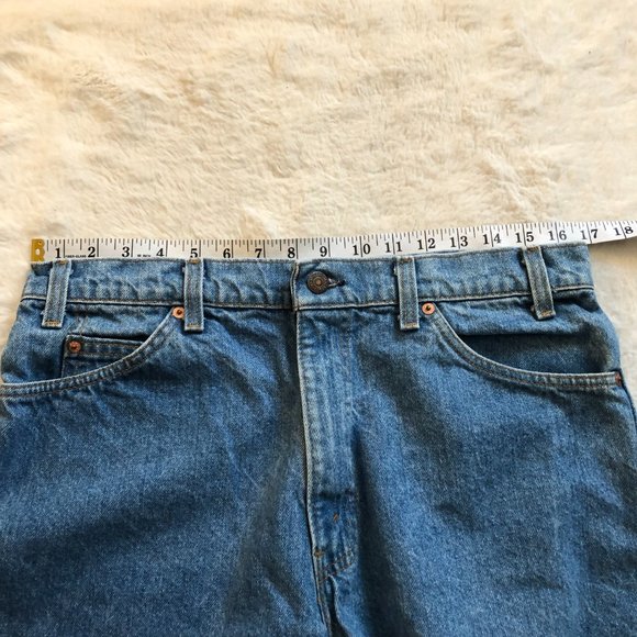 Levi's vintage 550 orange tab cut off shorts - Picture 7 of 9